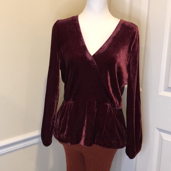 J. CREW Velvet Faux Wrap V-Neck Peplum Hem Long Sleeve Wine Blouse Sz 10 NWT - Picture 2 of 15